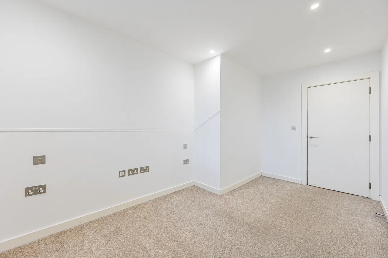 14 Cornmill House, 4 Wharf Street, London, photo 9