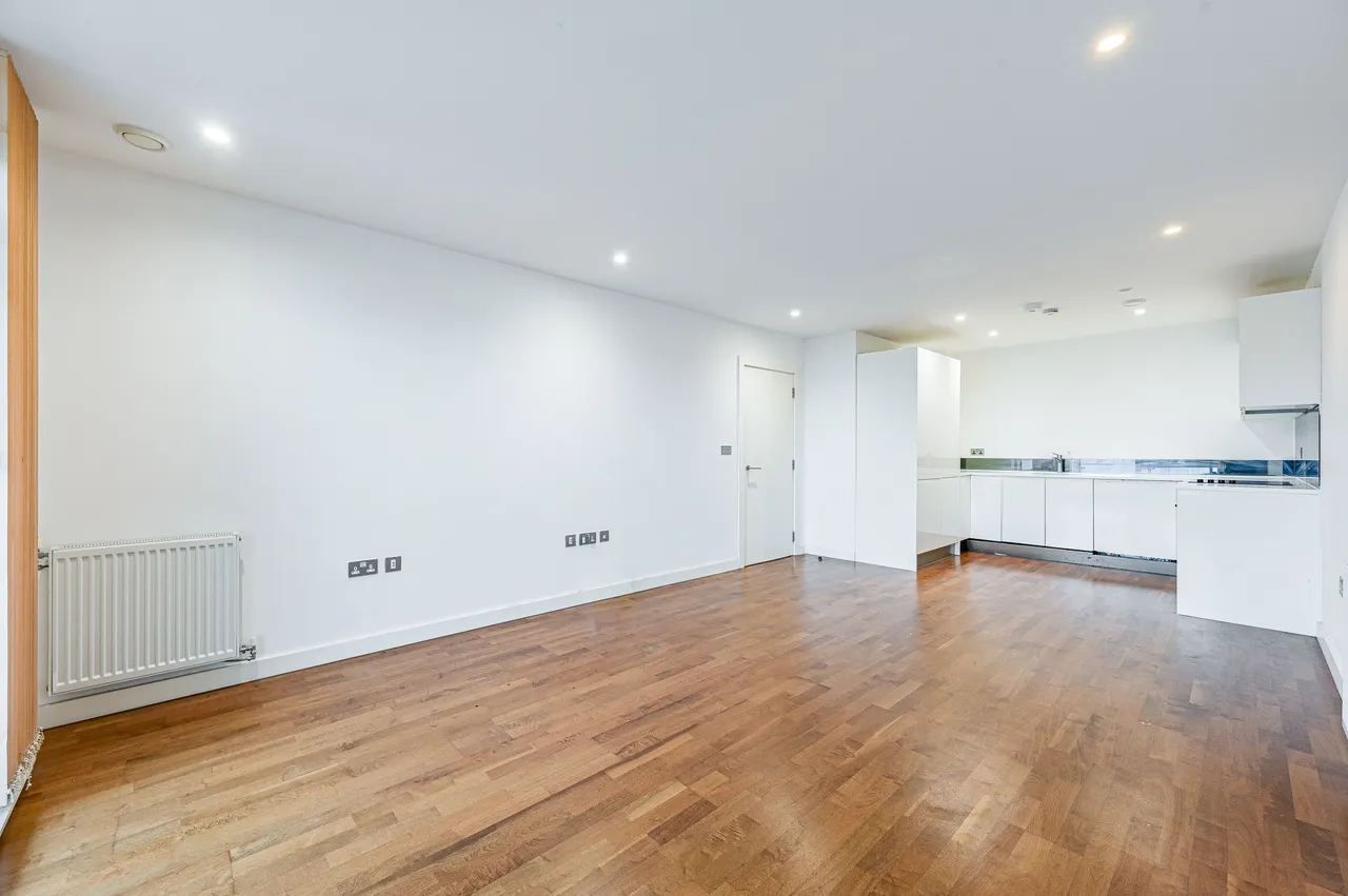14 Cornmill House, 4 Wharf Street, London, photo 4