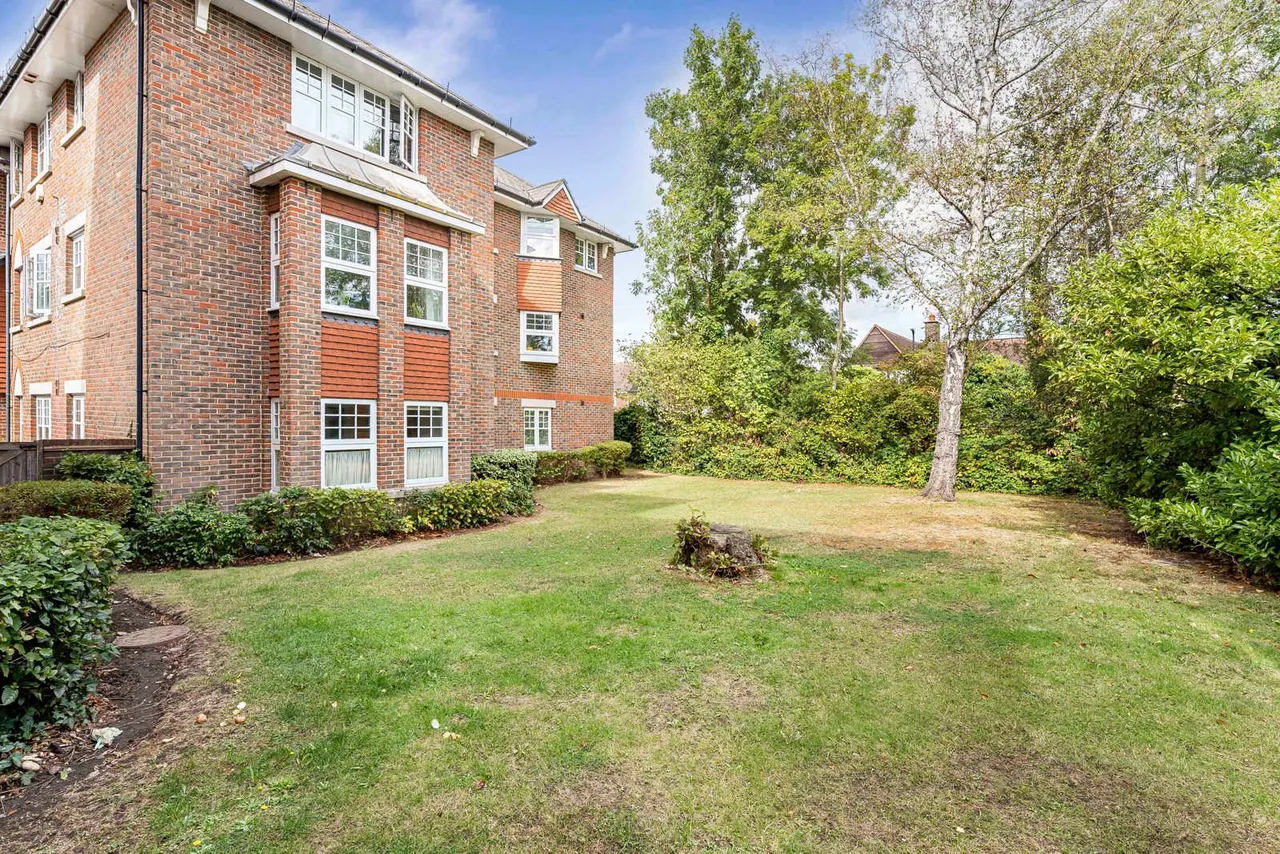 Fawcett Close, London, SW16, photo 11