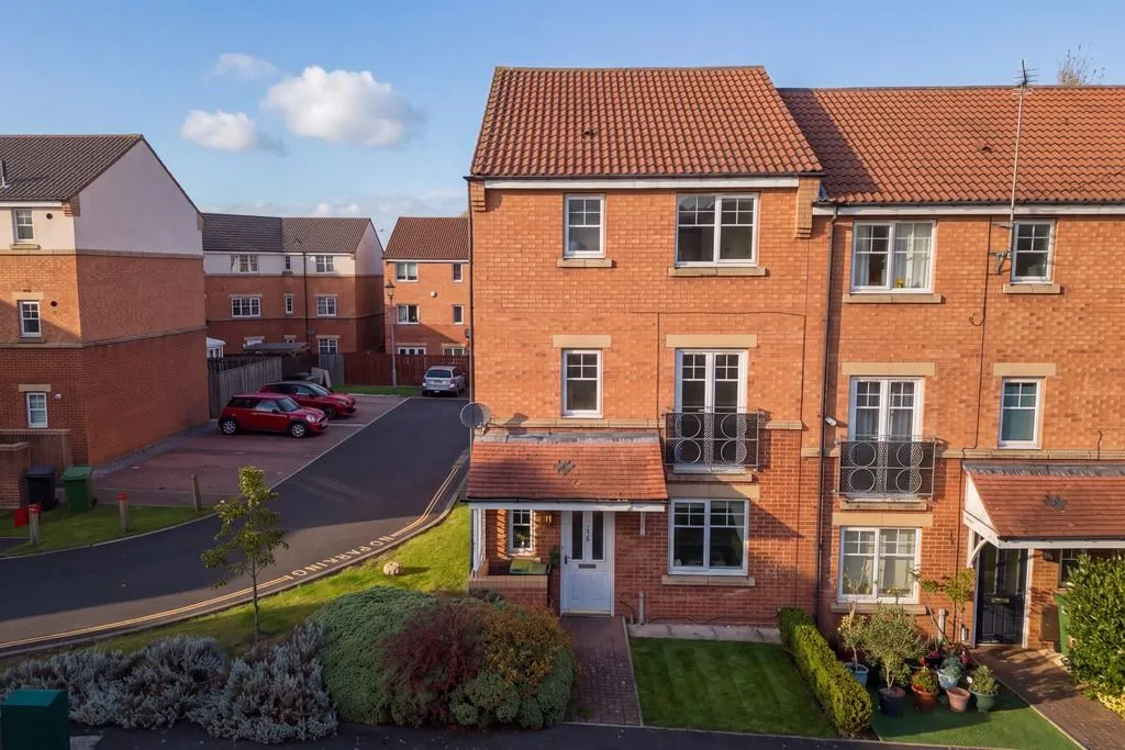 5 bed house to rent, Redgrave Close, Gateshead, NE8