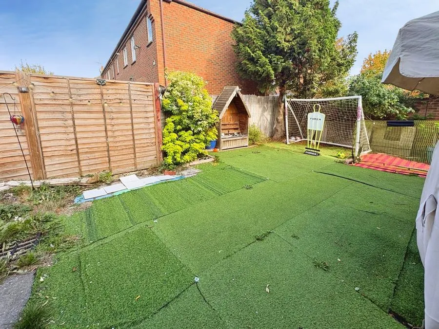 Rixons Meadow, Aylesbury, HP19, photo 9
