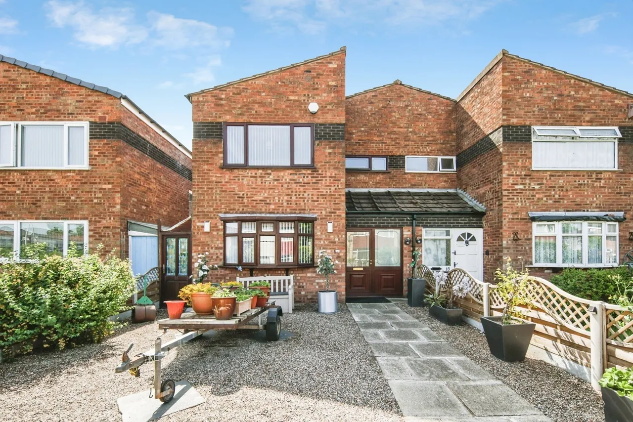 3 bed house for sale — Hawker Drive, Castle Vale, Birmignham, B35