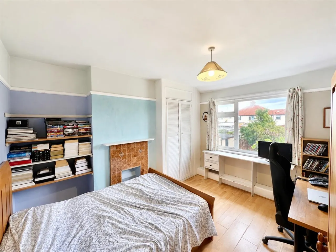 bed House, Semi-Detached For SaleMeadow Waye, TW5, photo 8