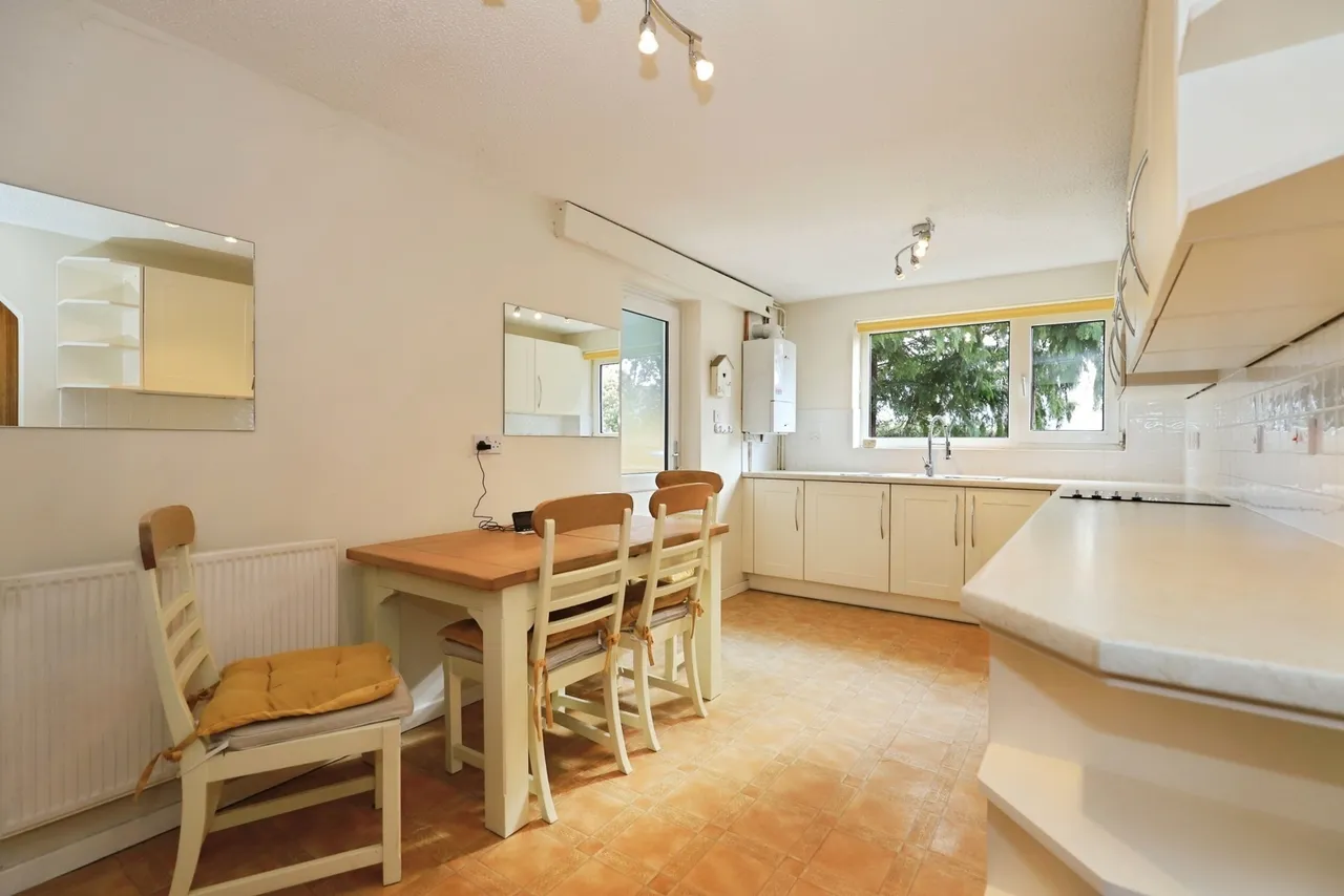 Court Close, Kidderminster, DY11, photo 9
