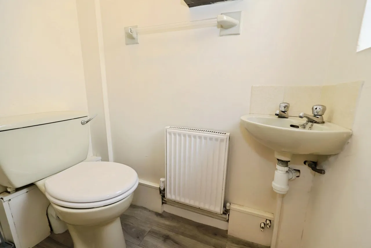 Court Close, Kidderminster, DY11, photo 5