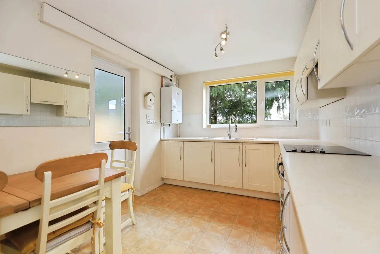 Court Close, Kidderminster, DY11, photo 8