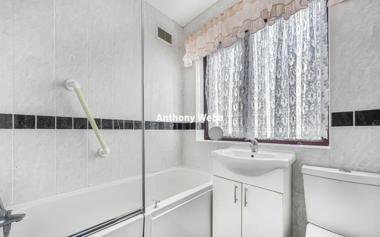 Rylston Road, Palmers Green, N13, photo 17