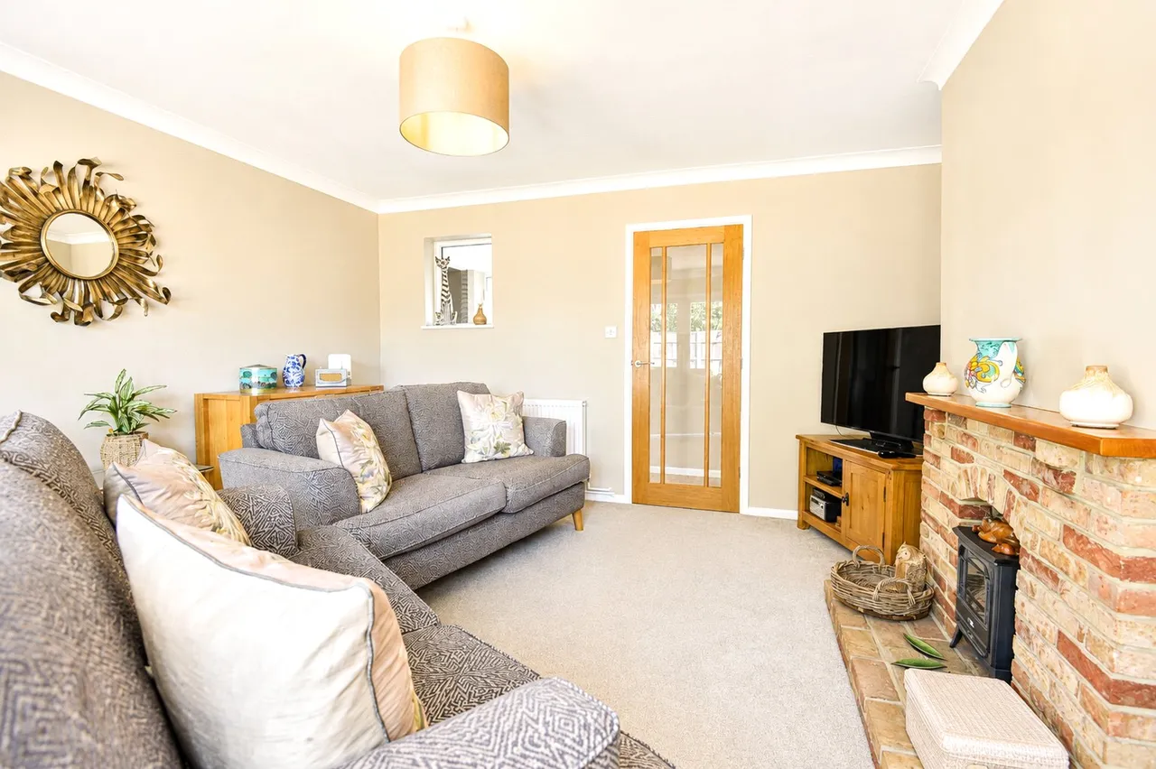 Catherine Crescent, Downton, Salisbury, Wiltshire, SP5 3NR, photo 5