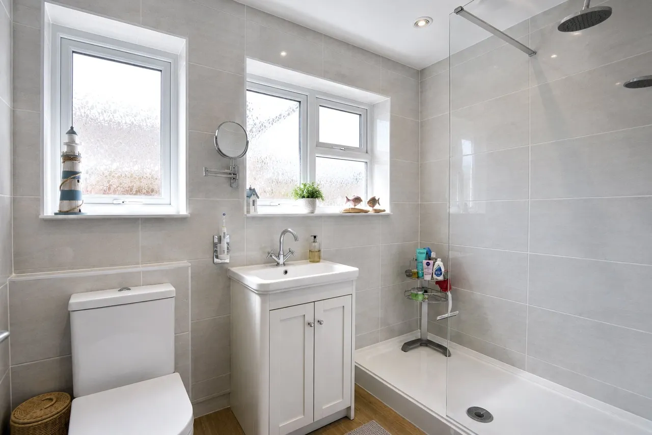 Catherine Crescent, Downton, Salisbury, Wiltshire, SP5 3NR, photo 12
