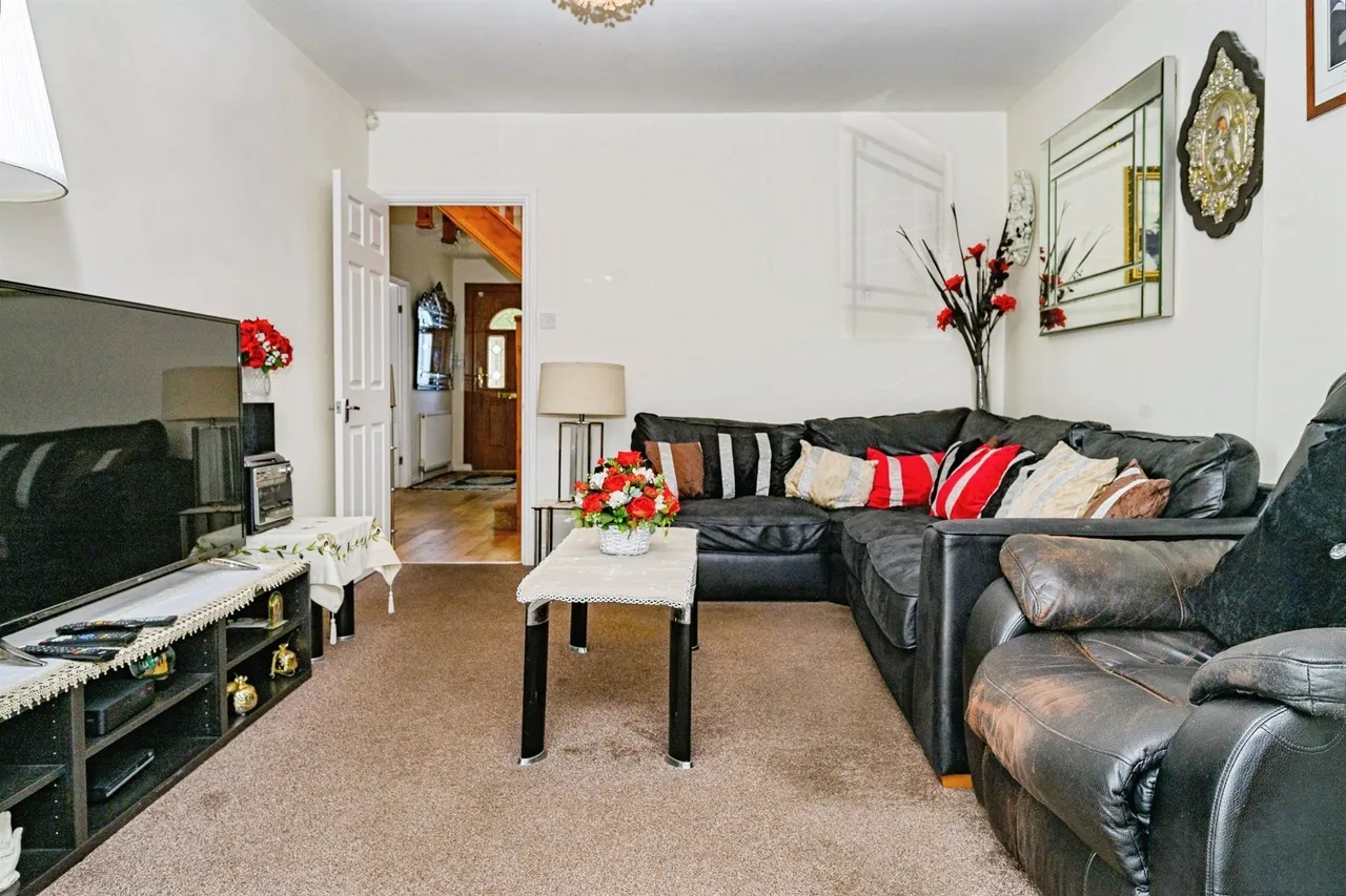 St. Albans Road, Watford, WD25, photo 7