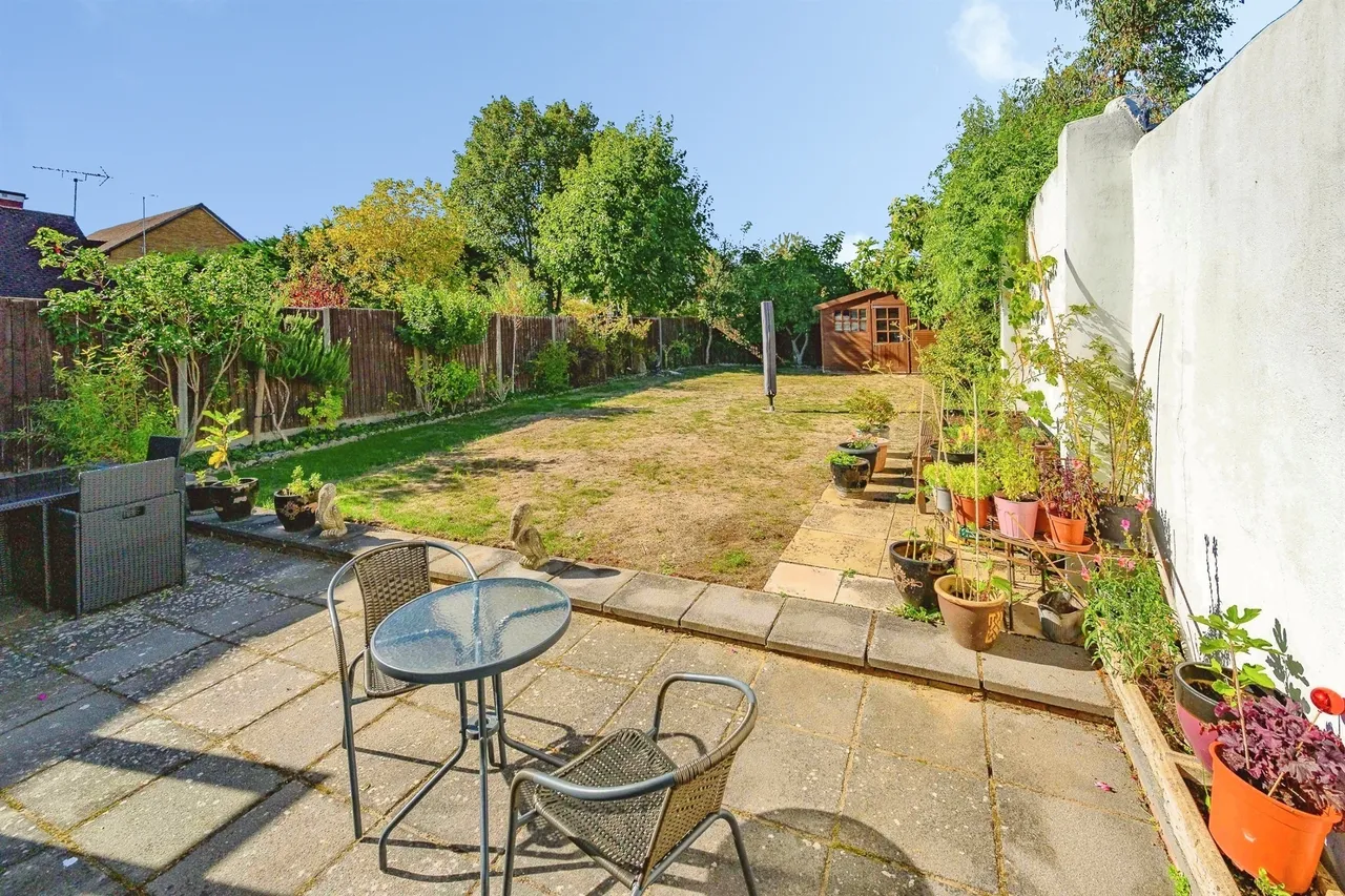 St. Albans Road, Watford, WD25, photo 11