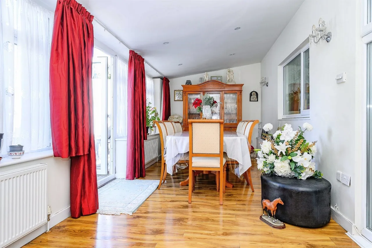 St. Albans Road, Watford, WD25, photo 17