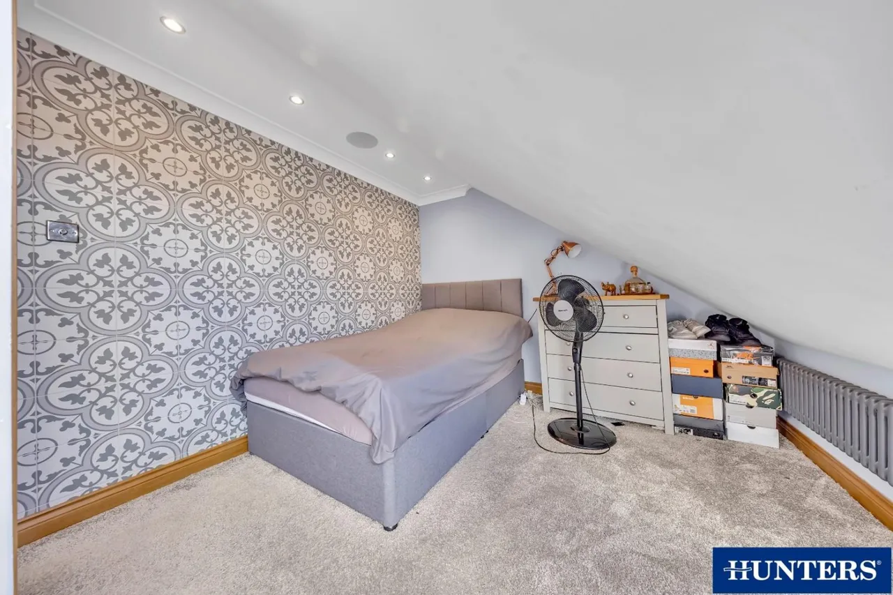 Galsworthy Avenue, Chadwell Heath, RM6, photo 16