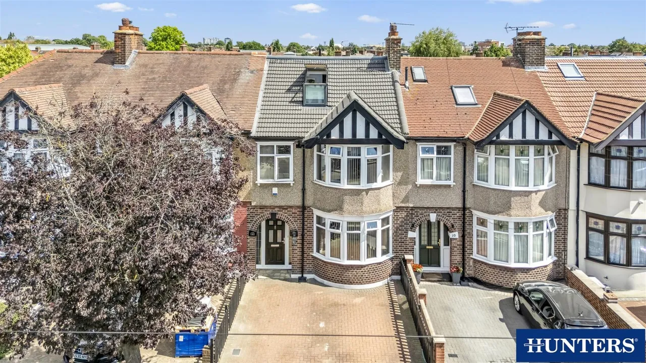 Galsworthy Avenue, Chadwell Heath, RM6, photo 23