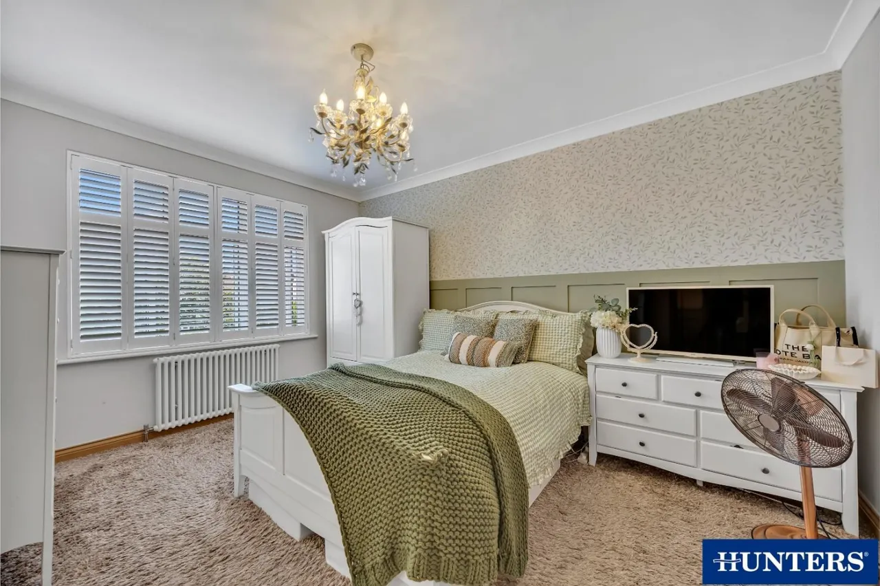 Galsworthy Avenue, Chadwell Heath, RM6, photo 13