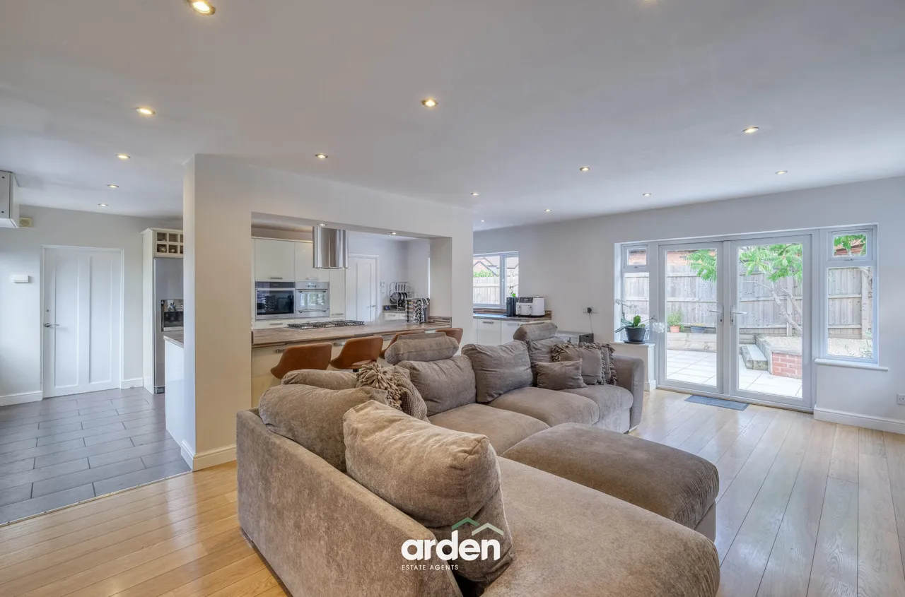 Valley Road, Earlswood, B94, photo 9