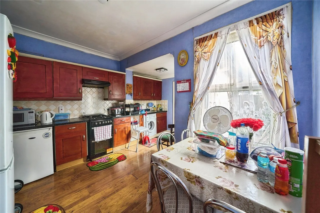 Ramsay Road, London, E7, photo 2