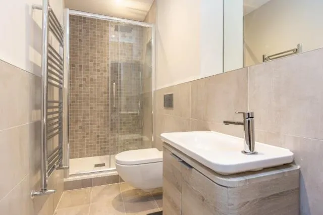 Kings Road, Fleet, GU51, photo 8