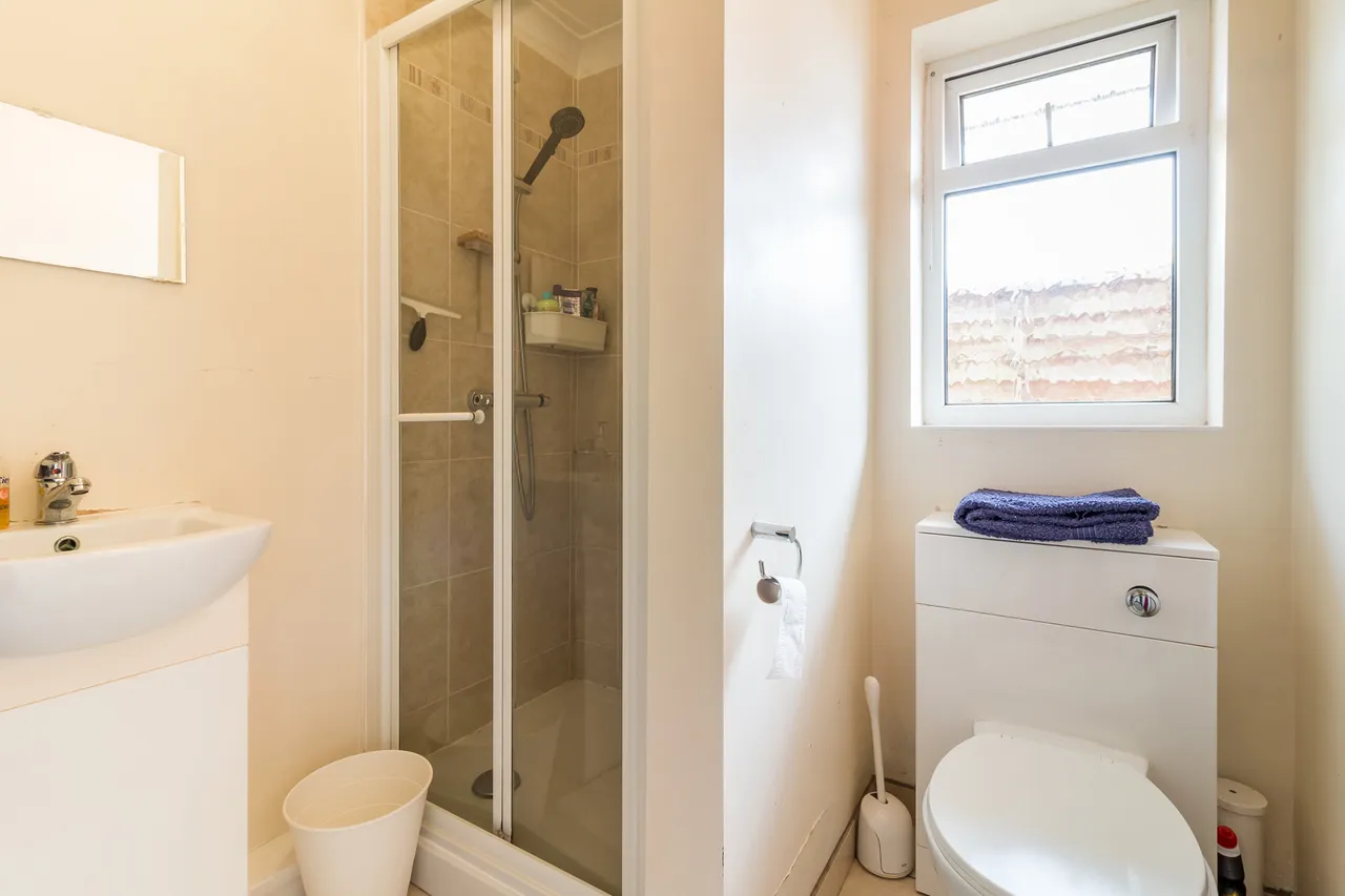 9 Lions Wood, St. Leonards, Ringwood, Ringwood, BH24 2LU, photo 10
