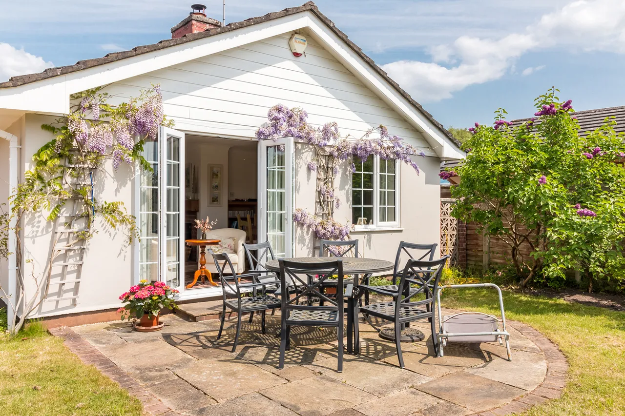 9 Lions Wood, St. Leonards, Ringwood, Ringwood, BH24 2LU, photo 16