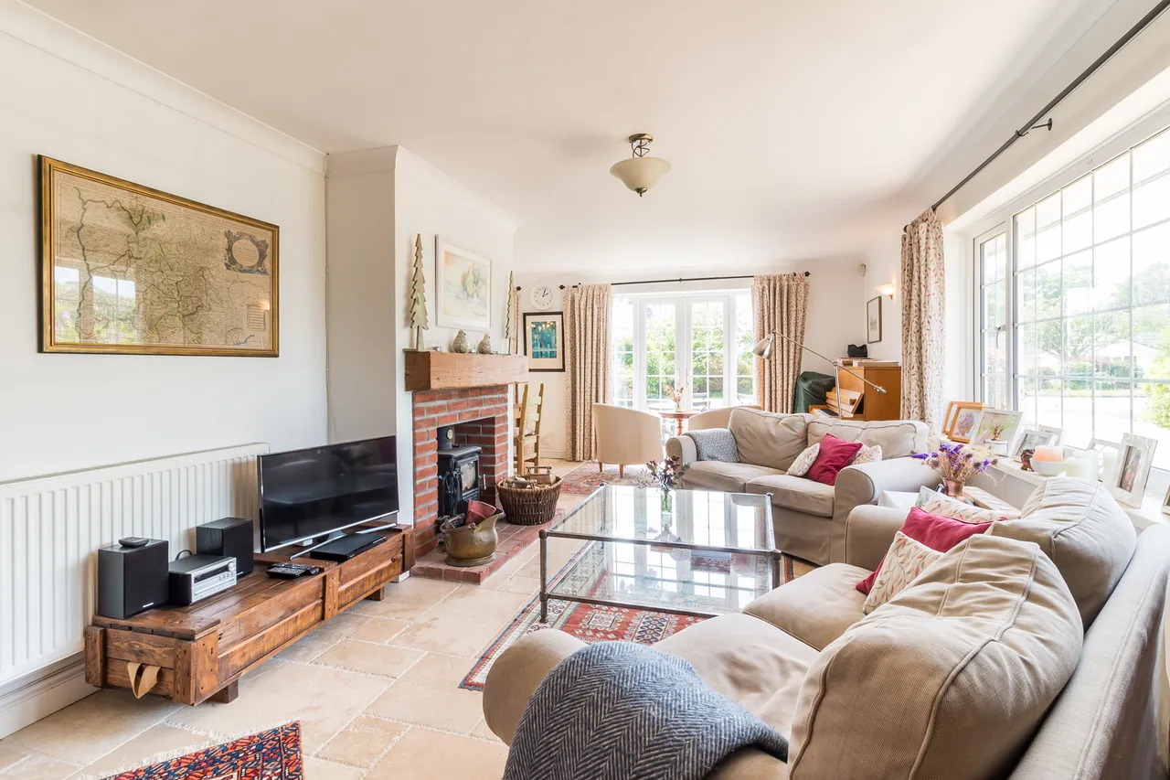 9 Lions Wood, St. Leonards, Ringwood, Ringwood, BH24 2LU, photo 2