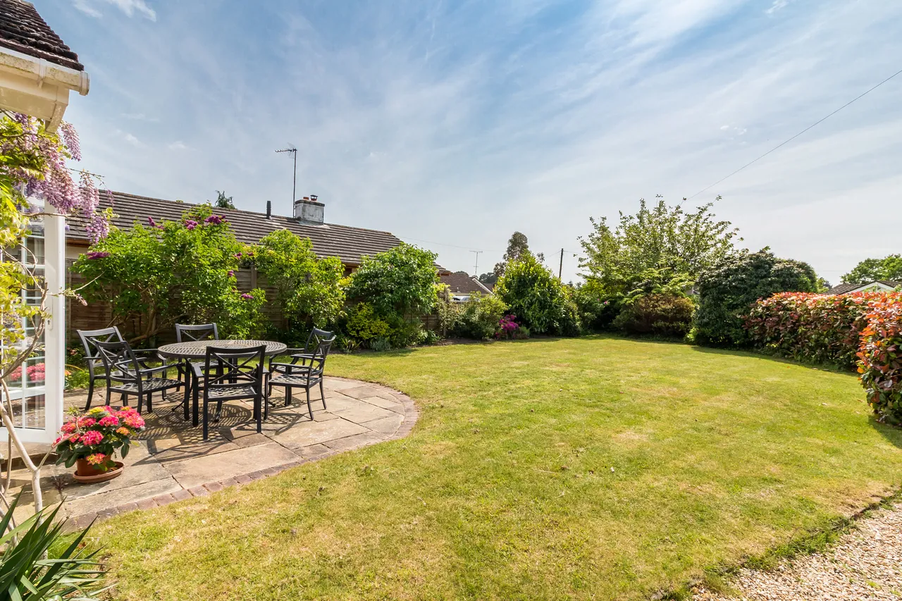 9 Lions Wood, St. Leonards, Ringwood, Ringwood, BH24 2LU, photo 17