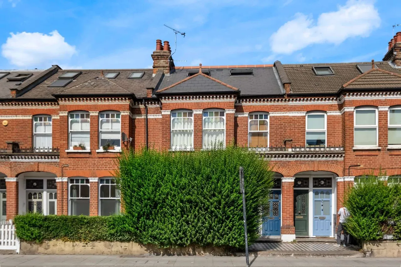 3 bed flat for sale — Tooting Bec Road, London, SW17 8BP