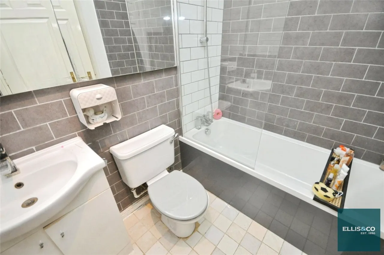 Martock Gardens, Friern Barnet, N11, photo 4