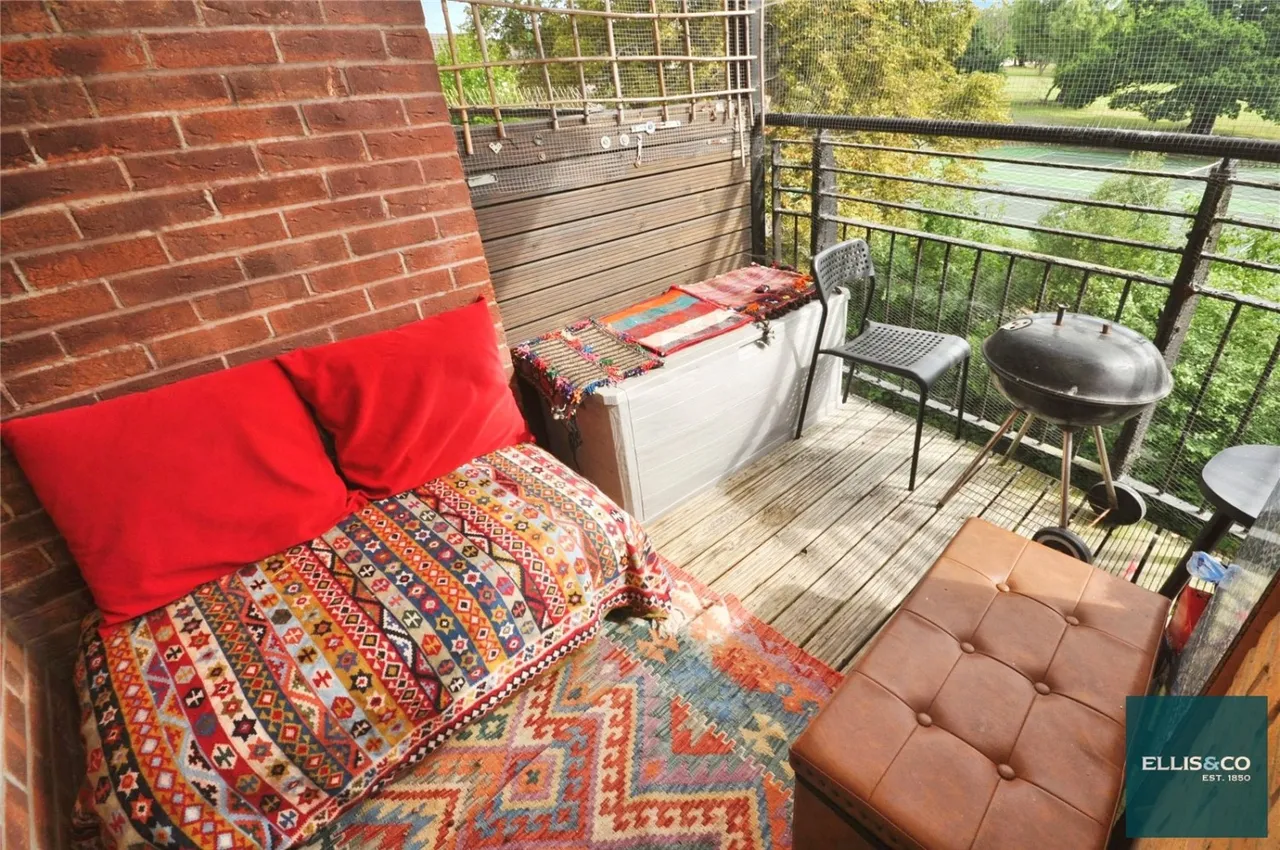 Martock Gardens, Friern Barnet, N11, photo 9
