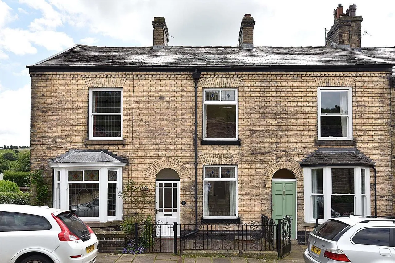 2 bed house to rent — Shrigley Road, Bollington, Macclesfield