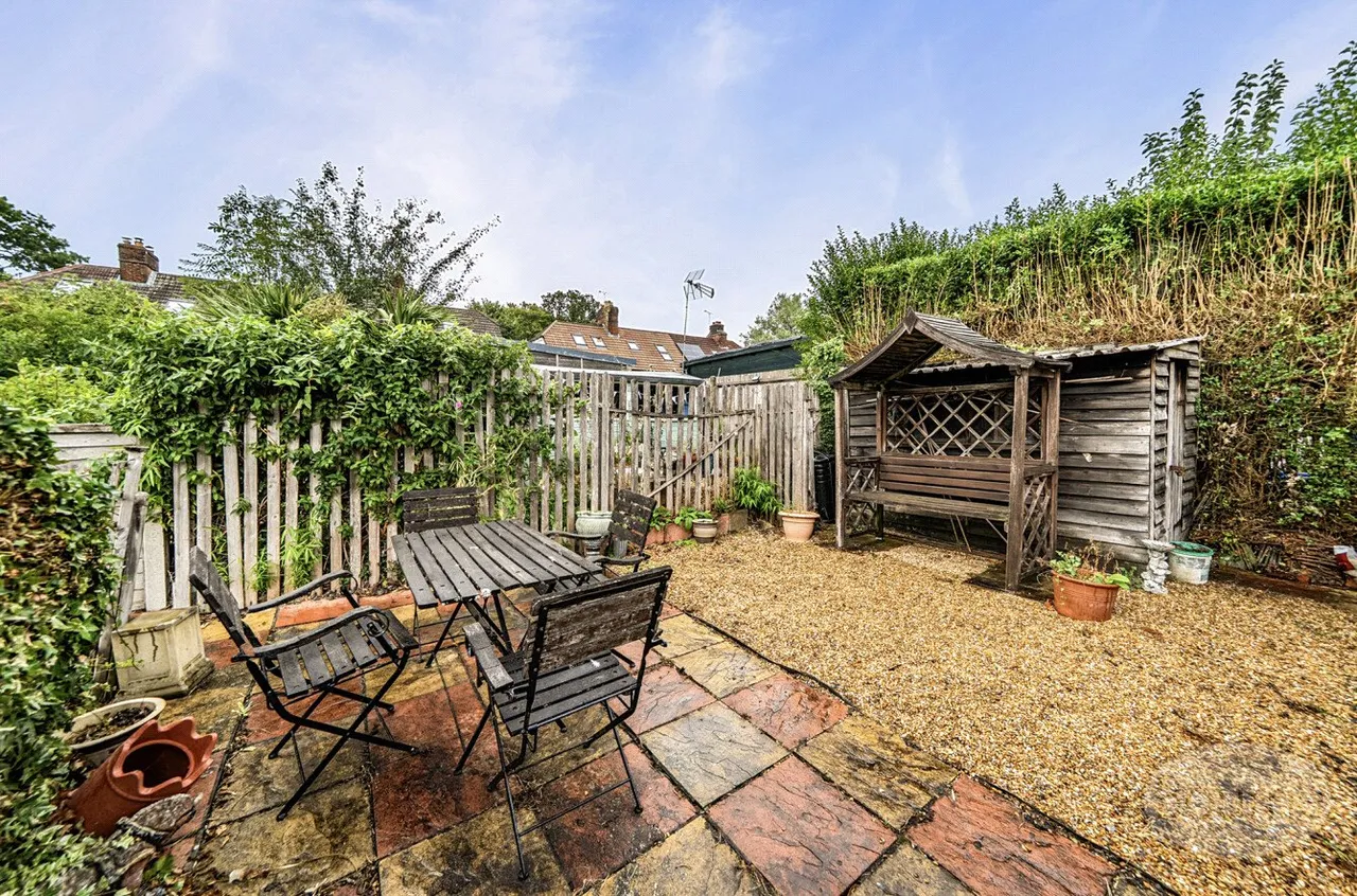 Penns Road, Petersfield, GU32, photo 9