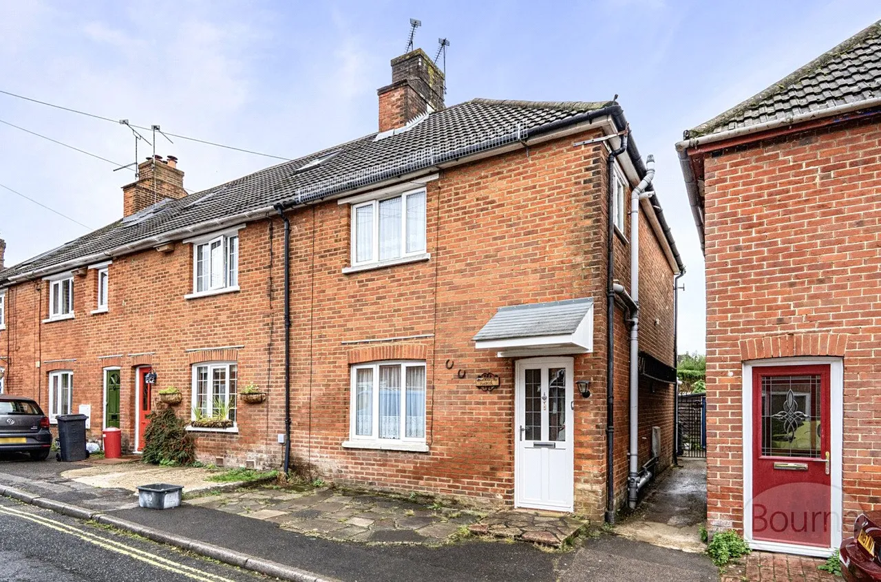 3 bed house for sale, Penns Road, Petersfield, GU32
