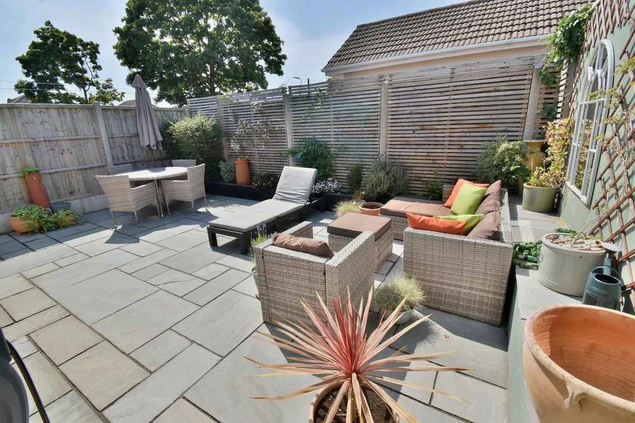 Park Avenue, BH10, photo 12