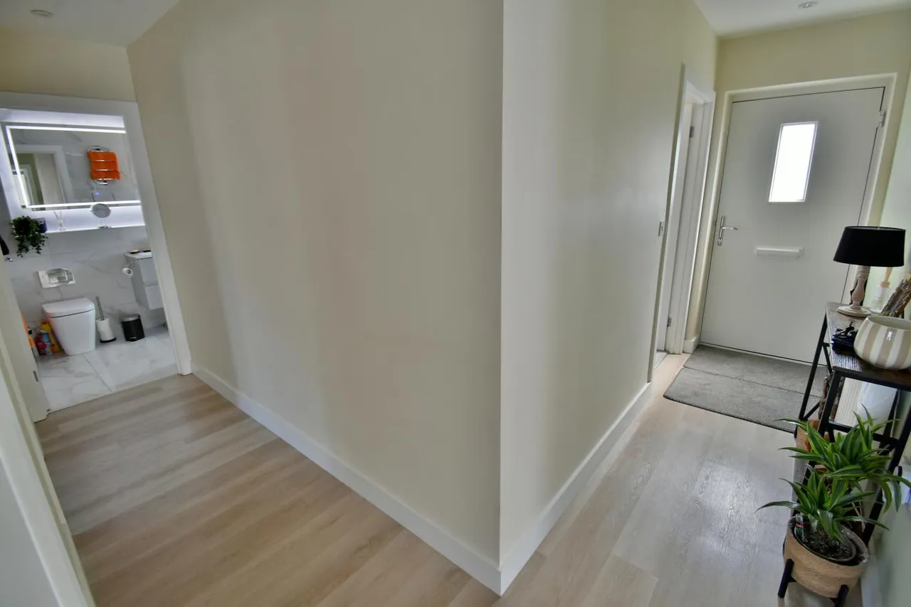 Park Avenue, BH10, photo 11
