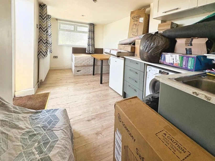 Eleanor Gardens, Aylesbury, HP21, photo 18