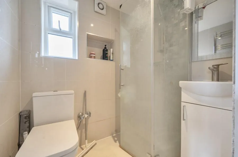 Eleanor Gardens, Aylesbury, HP21, photo 13
