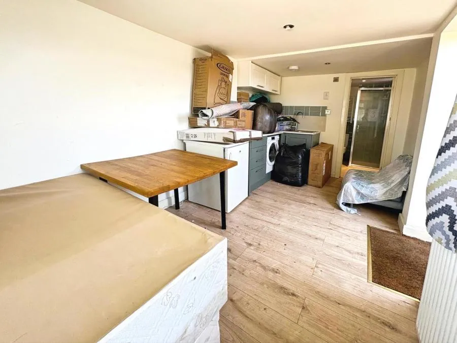 Eleanor Gardens, Aylesbury, HP21, photo 16