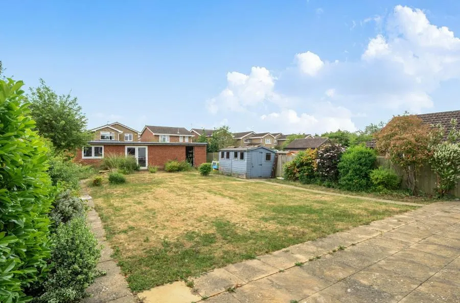 Eleanor Gardens, Aylesbury, HP21, photo 15