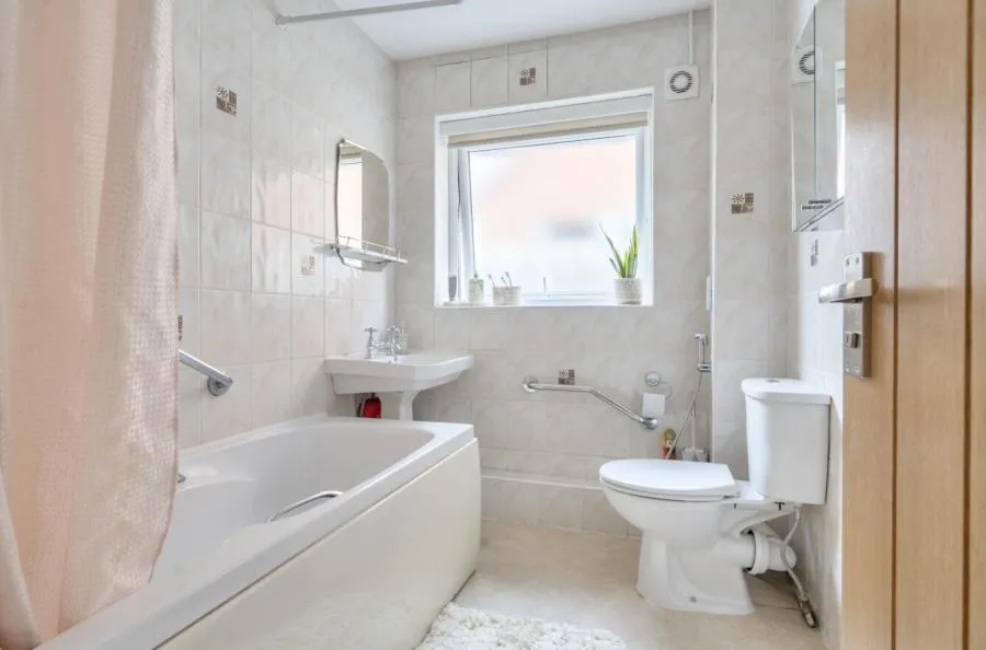 Eleanor Gardens, Aylesbury, HP21, photo 12