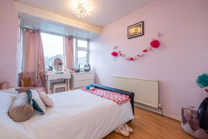 Windsor Crescent, Prestwich, M25, photo 10