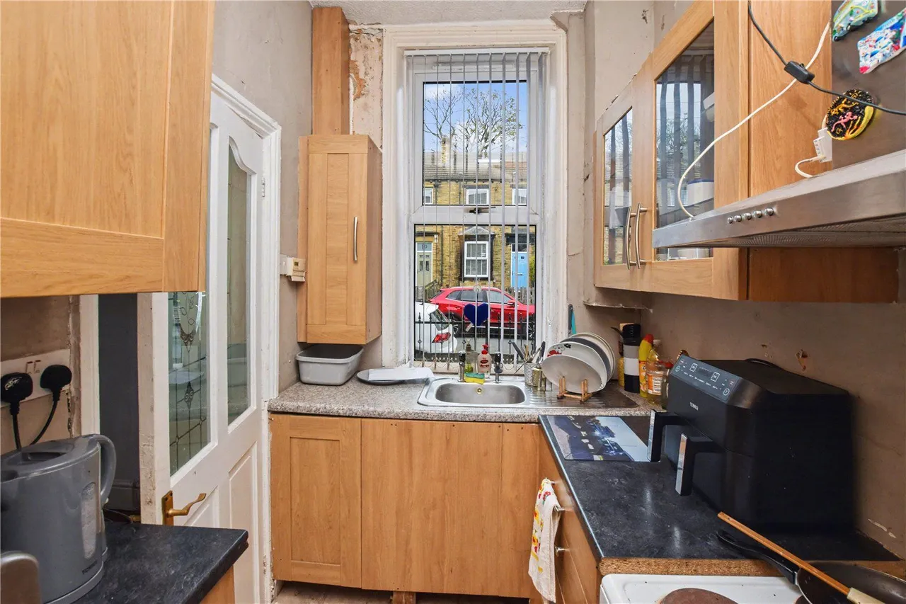 School Street, Pudsey, LS28, photo 3
