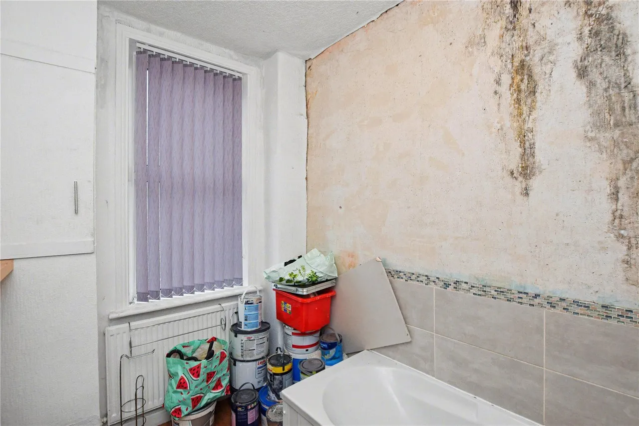School Street, Pudsey, LS28, photo 7
