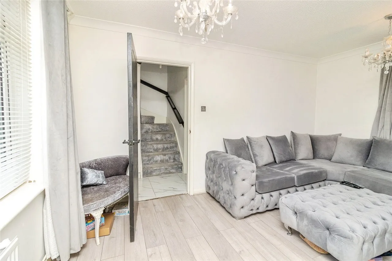 Toddington Road, Tebworth, Leighton Buzzard, Bedfordshire, LU7, photo 4
