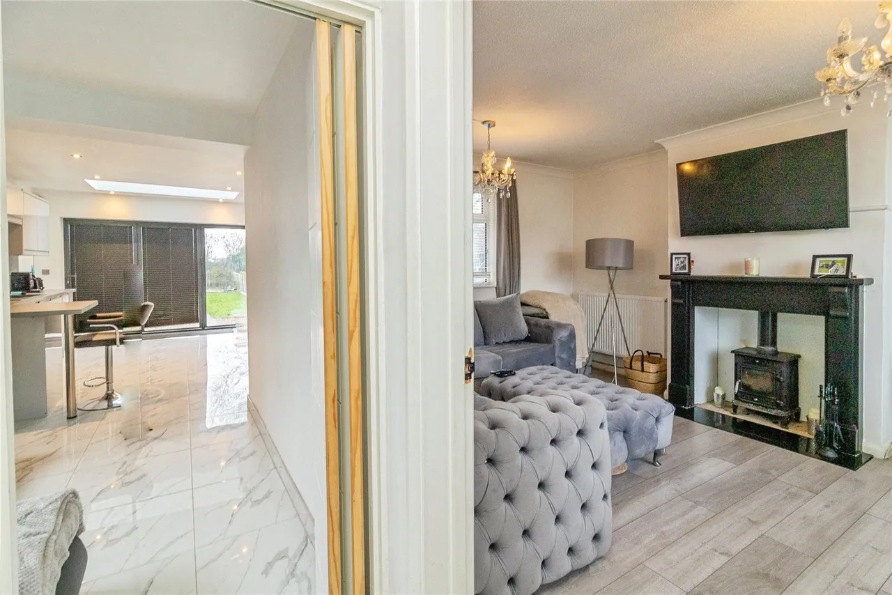 Toddington Road, Tebworth, Leighton Buzzard, Bedfordshire, LU7, photo 5
