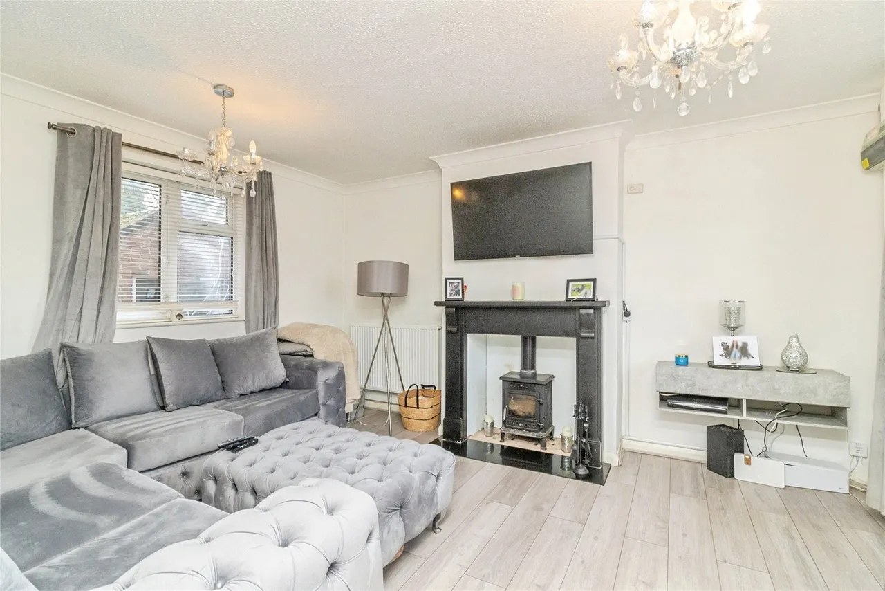 Toddington Road, Tebworth, Leighton Buzzard, Bedfordshire, LU7, photo 3