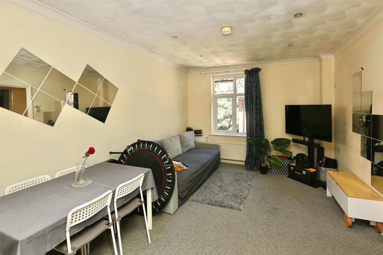 Whitworth Crescent, Southampton, SO18, photo 15