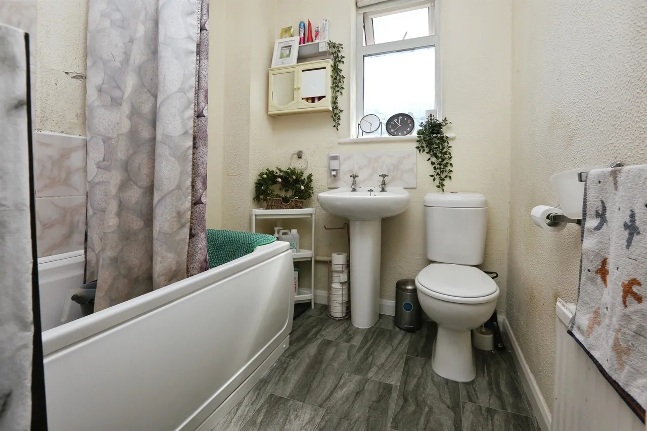 Whitworth Crescent, Southampton, SO18, photo 18