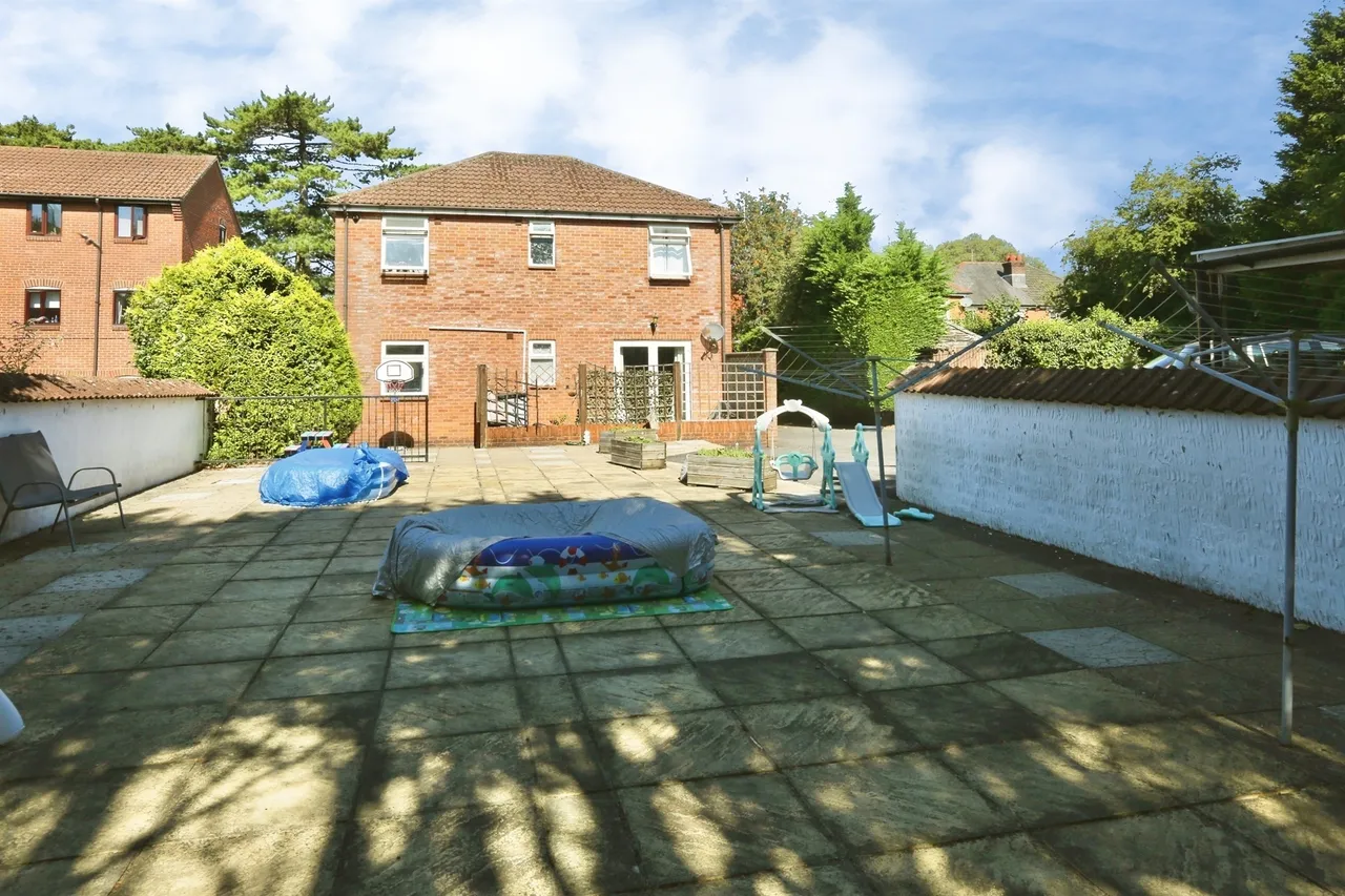 Whitworth Crescent, Southampton, SO18, photo 25