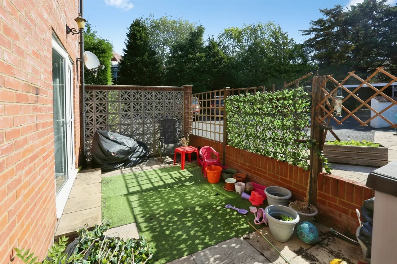 Whitworth Crescent, Southampton, SO18, photo 24