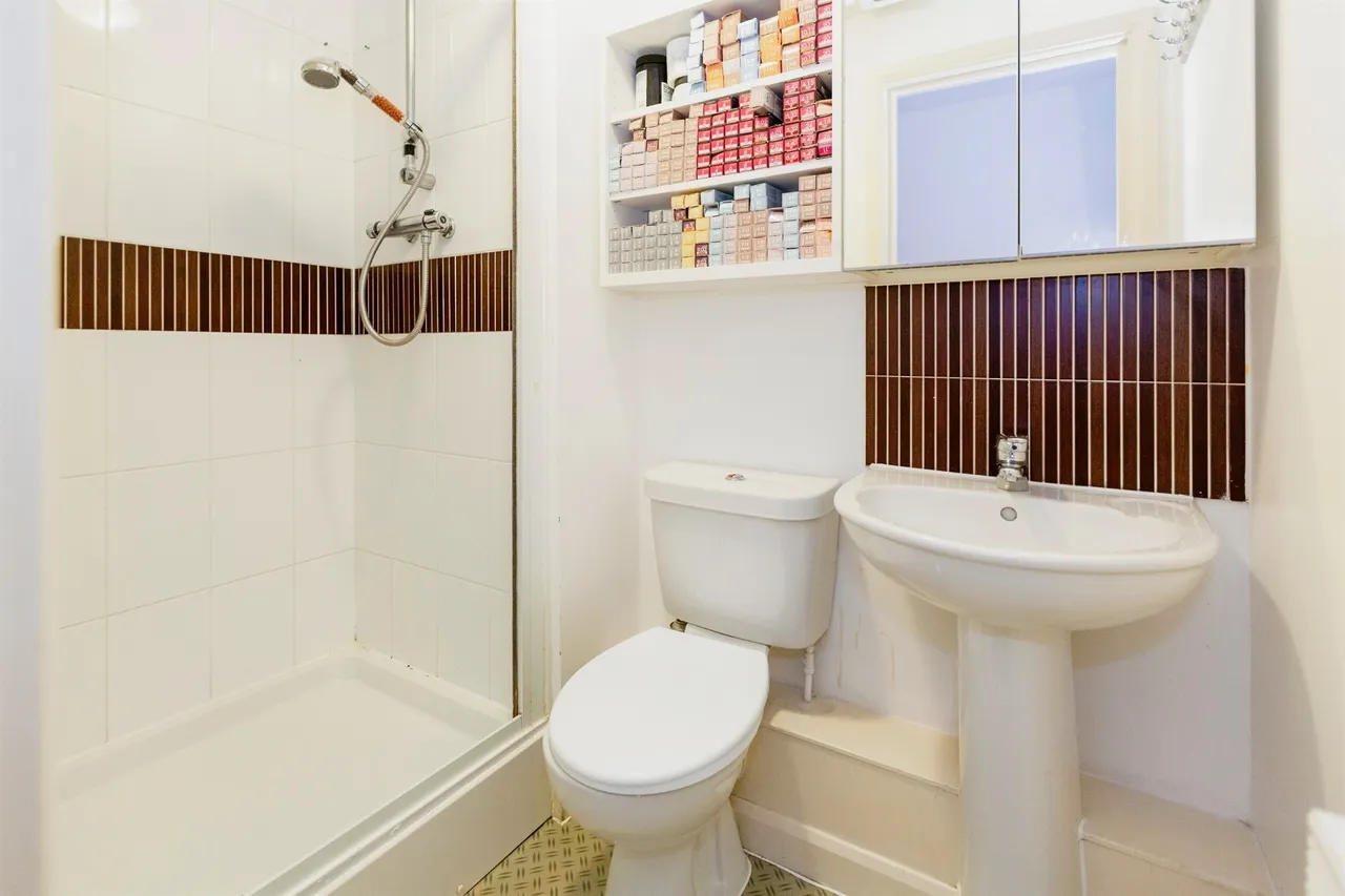 Mill Street, Slough, SL2, photo 12
